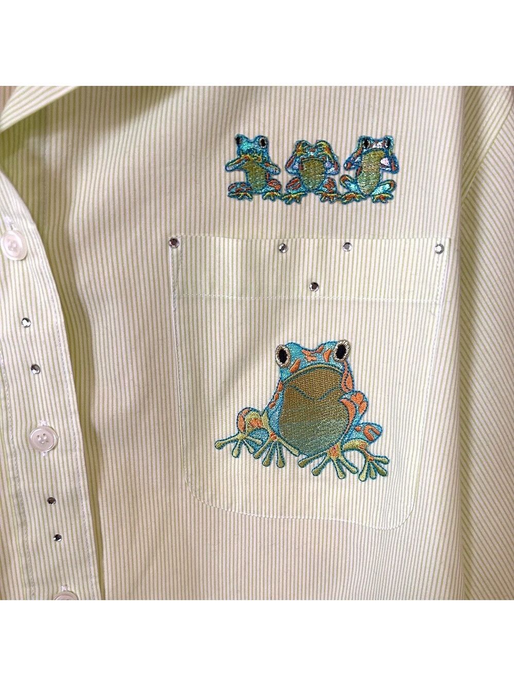 Vintage Y2K Mili Designs Blouse with Whimsical Embroidered Frogs! - Picture 6 of 11
